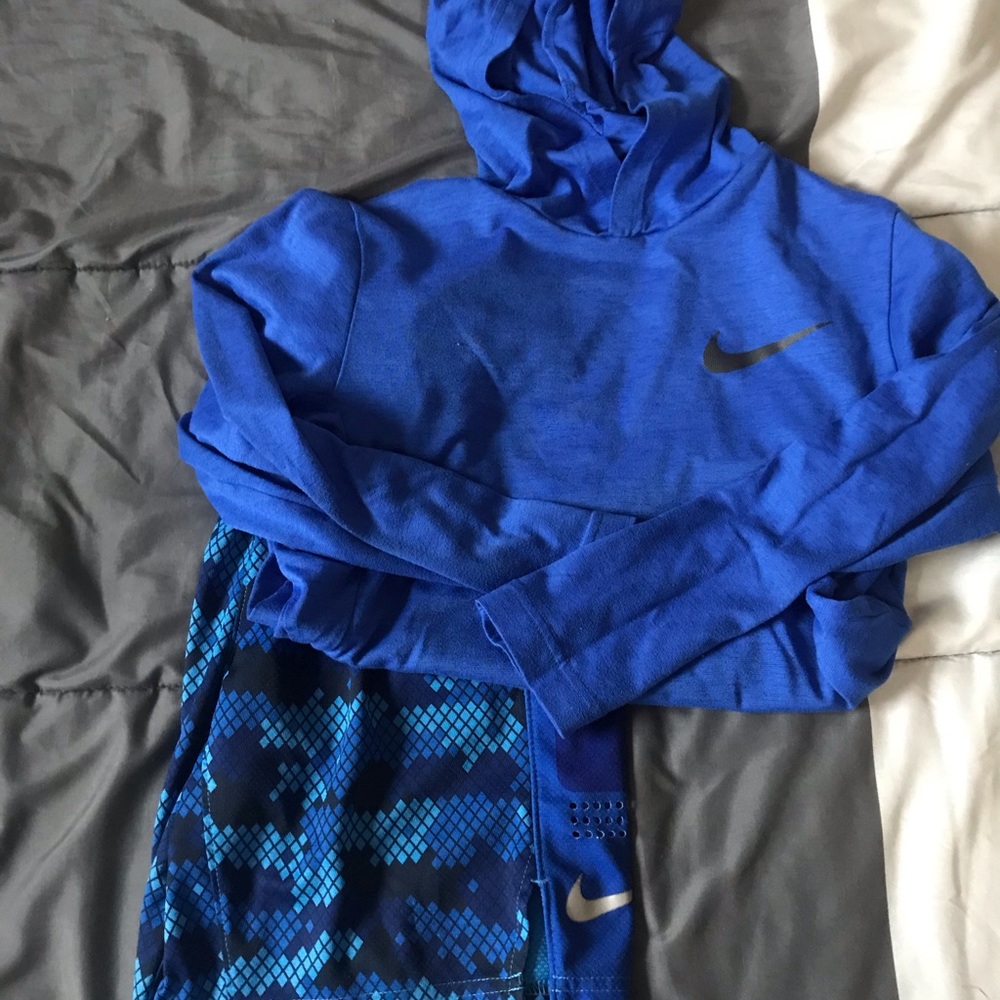 Blue Nike Outfit